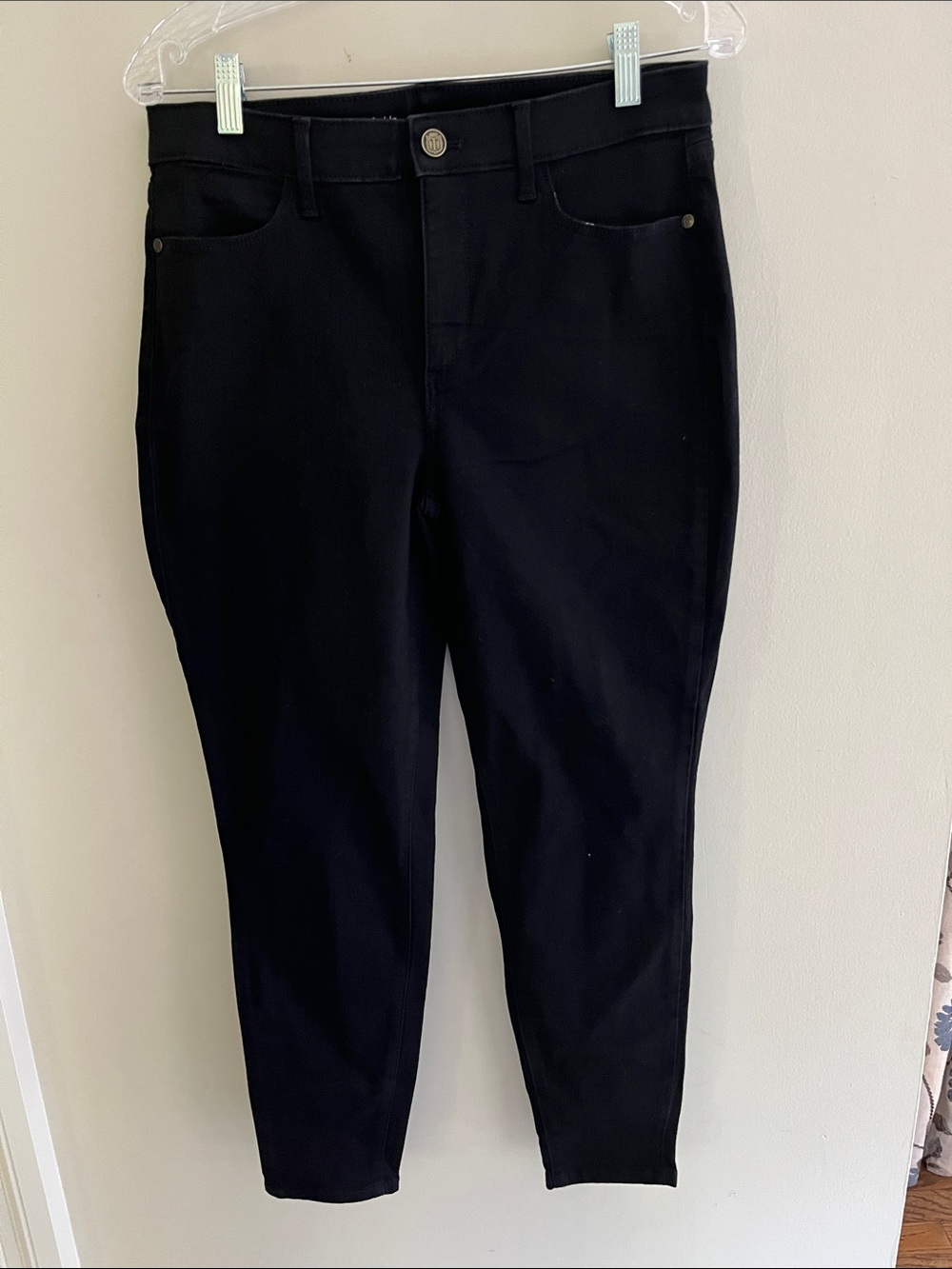 Black Women's Stretch Jeans